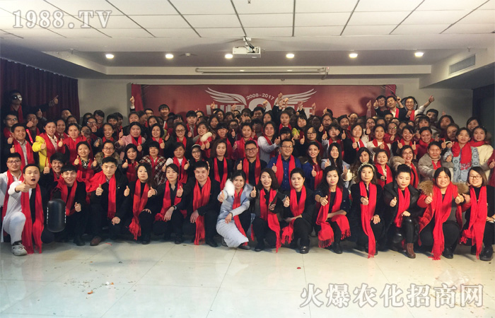 ������꣬�c��һ����L(zh��ng)