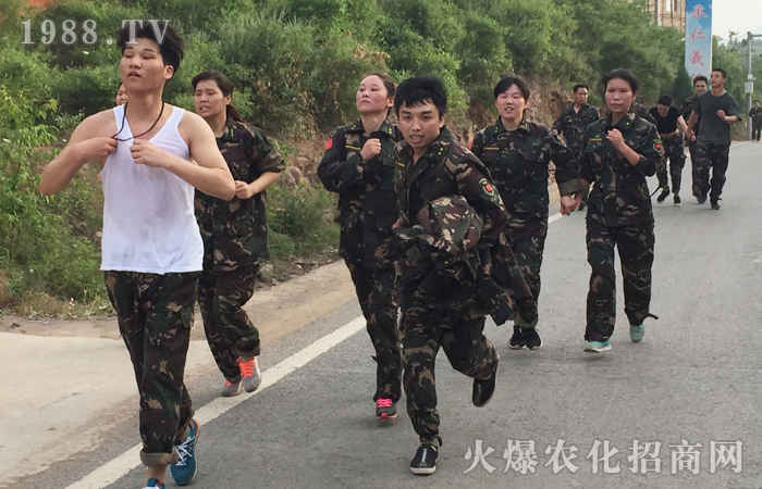 �������ڣ��س�����