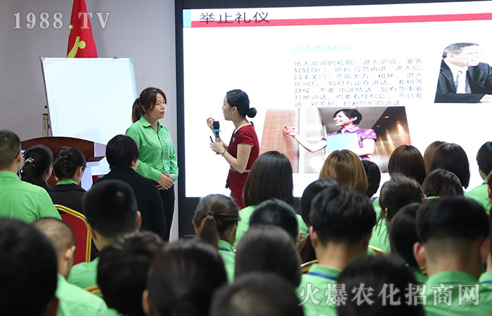 �˟o(w��)�Y �o(w��)����