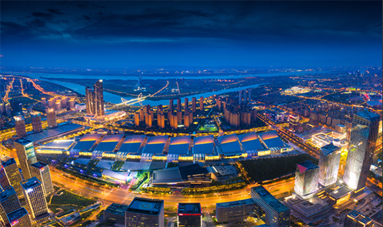 ����ʮ�ߌ�ȫ��ֲ����(li��n)ϵ�Ԓ��չ����ַ