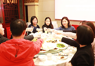 ��ʢ������ҚgЦ�Z���䘷������