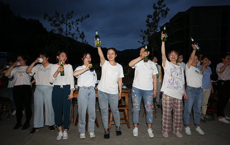 �𱬾W(w��ng)�Ͼ�ɽ�������(hu��)֮СƷԒ��