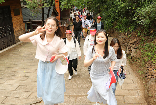 ���M(j��n)׷��(m��ng)�����𱬼��˼���ʯ����������